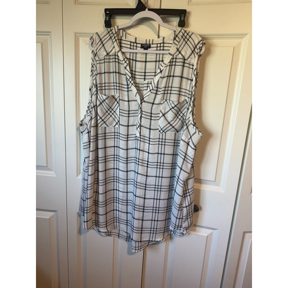 Torrid Sz 5 Plus Size Shirts Lot: 8 Blouses Plaid Floral Lightning Bolt Chiffon - Picture 3 of 16
